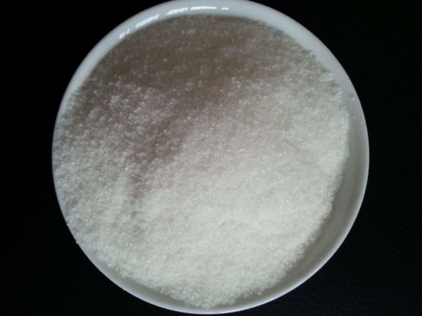陽離子聚丙烯酰胺主要的用途特點(diǎn)是什么？聚丙烯酰胺加速溶解