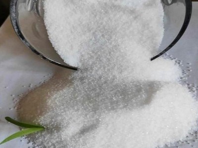 聚丙烯酰胺與生活日用品搭配，“接地氣”的工業(yè)藥劑