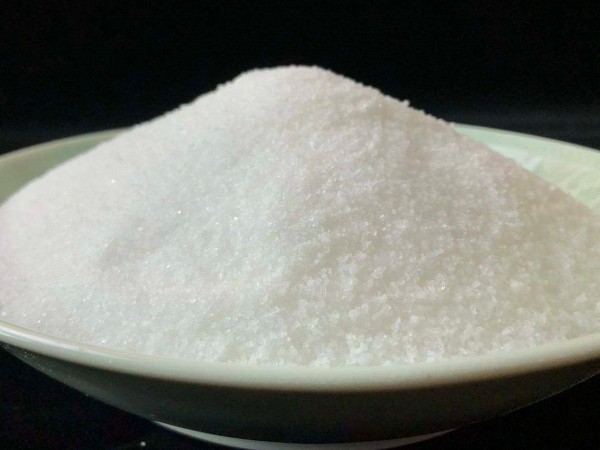 聚丙烯酰胺在石油開采中的關(guān)鍵運(yùn)用！優(yōu)越功效助力